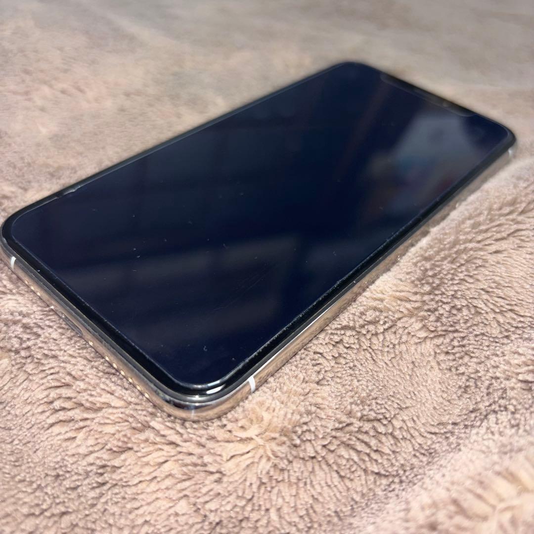 Apple iPhone Xs シルバー 256GB SIMフリー