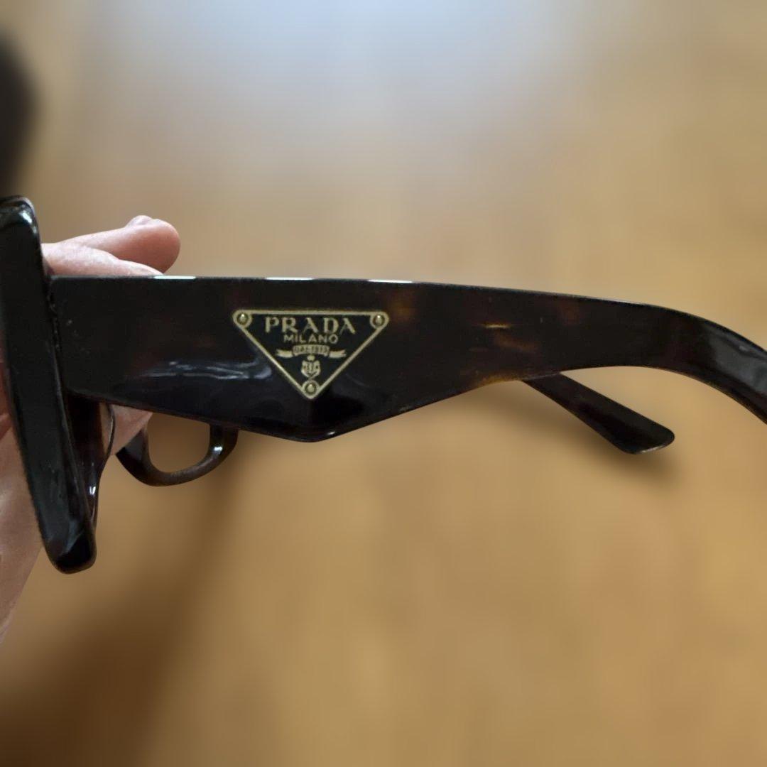 プラダ　サングラス