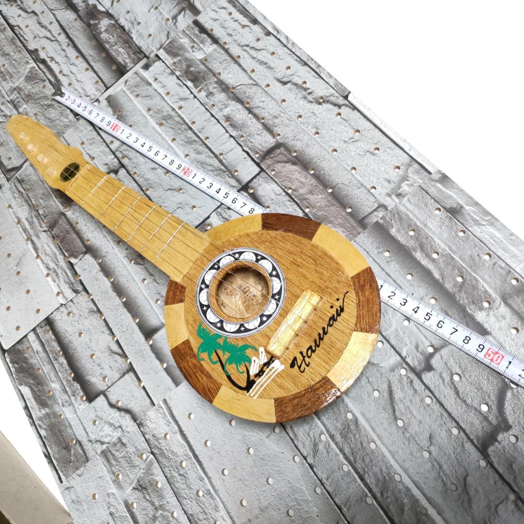 ココナッツ型の ウクレレ オーナメント ♪ハワイで購入しました