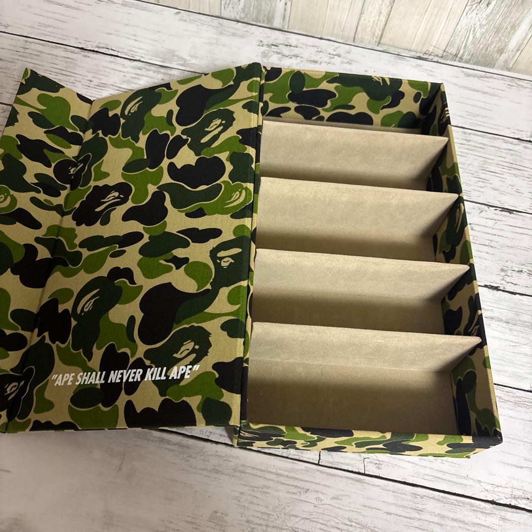 A BATHING APE エイプ　ケース