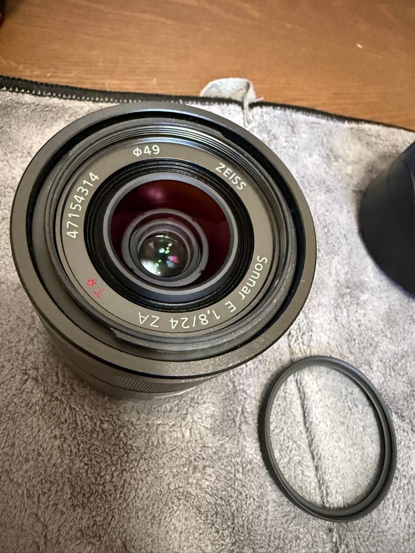 【美品】SONY 単焦点レンズ SEL24F18Z