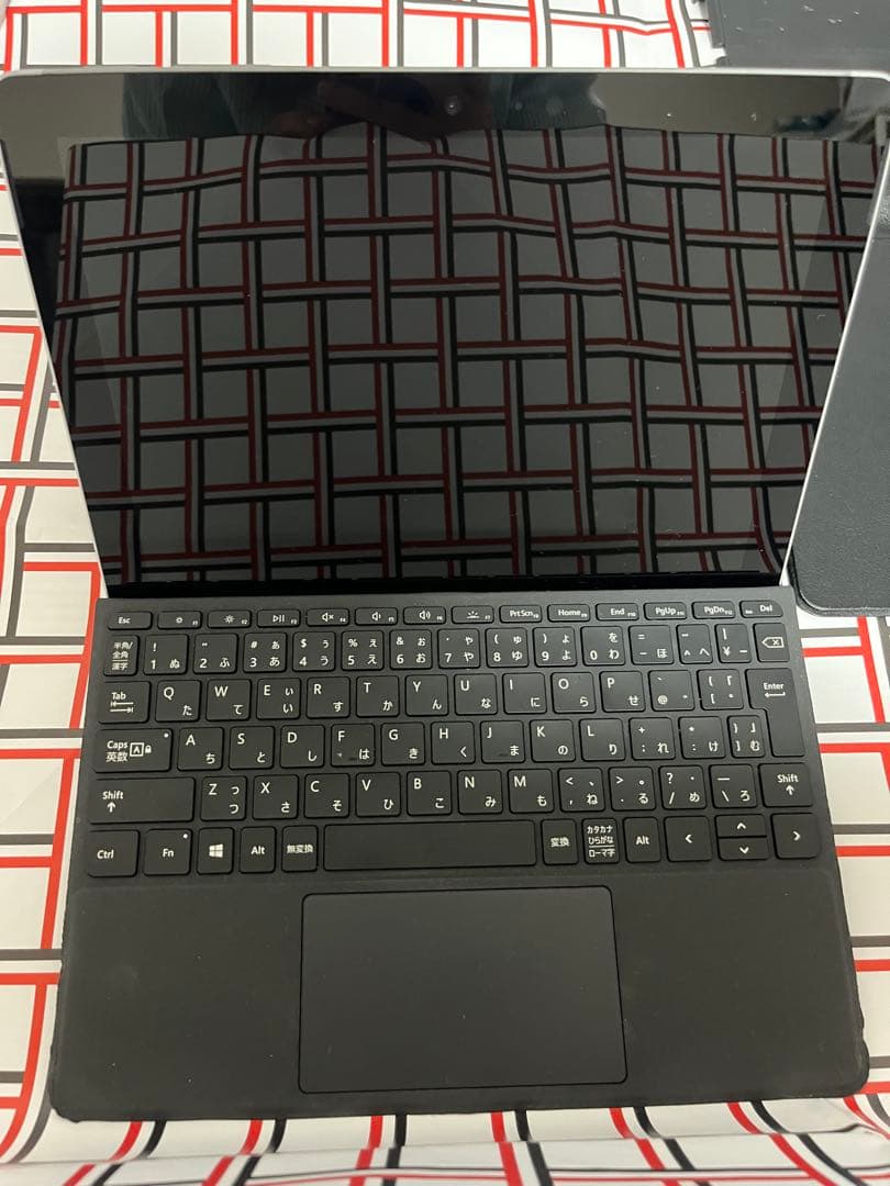ほぼ未使用・高速・高性能 Surface Go 4GB・64GB SSD