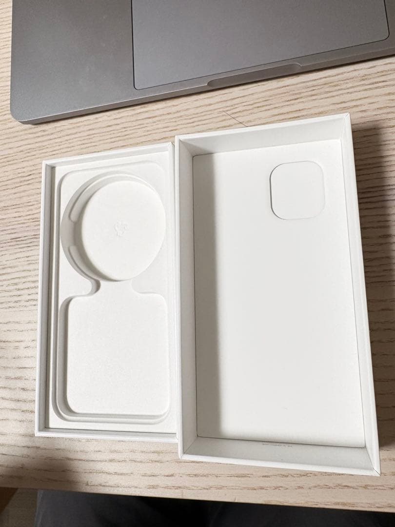 z*中様 Apple iPhone 12 (赤) 本体　美麗品※一部機能不良　箱