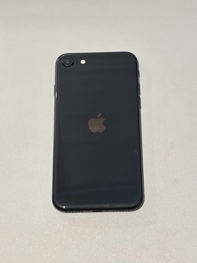 iPhoneSE（第2世代）128GBブラック