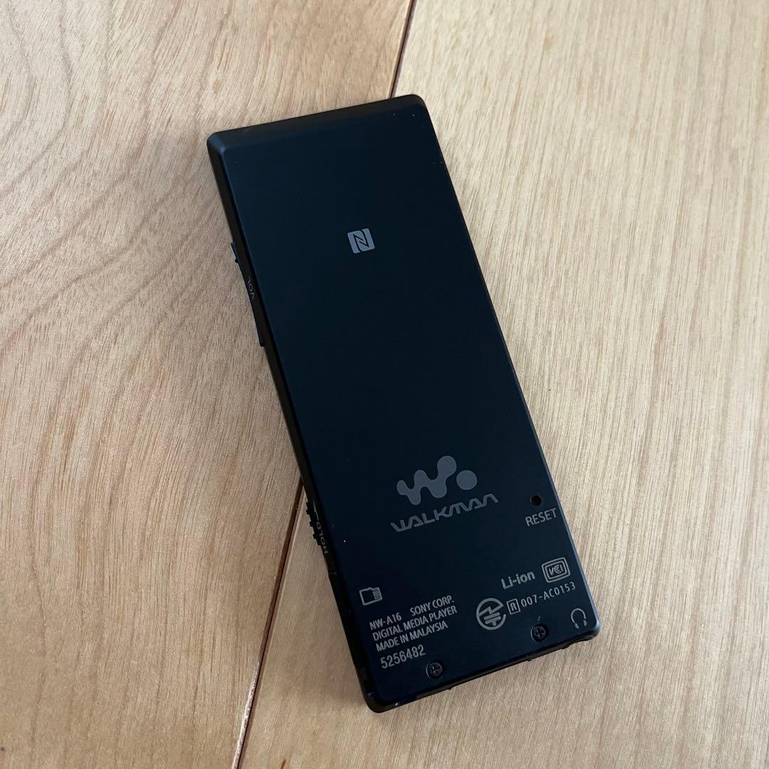 WALKMAN NW-A16 カバー付き