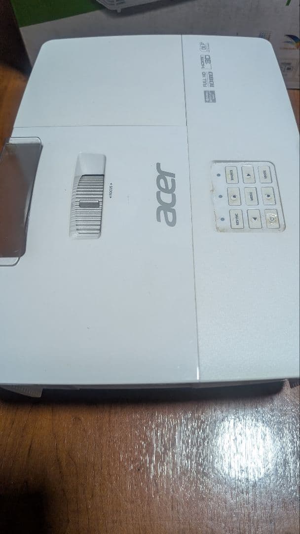 Acer H6517STプロジェクター フルHD解像度 3D対応 ホワイト