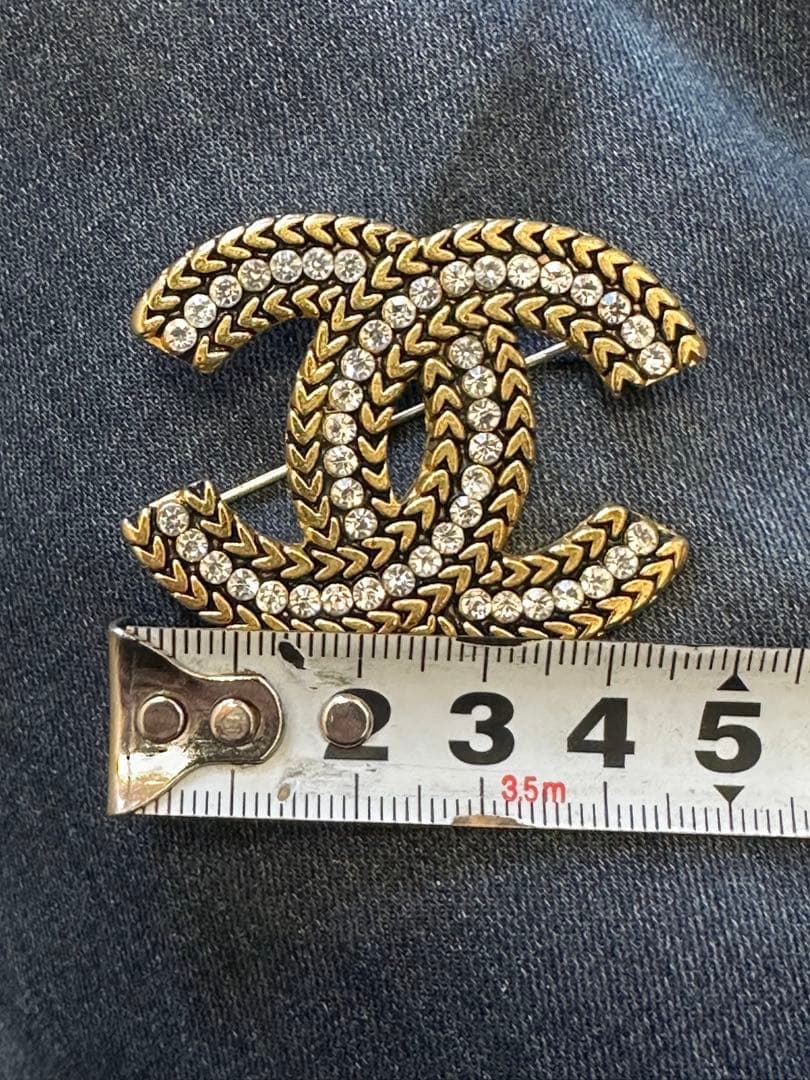 CHANEL CCロゴ ブローチ
