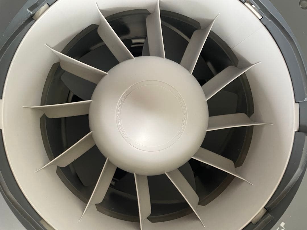 正規購入品　BALMUDA The Pure 空気清浄機 グレー