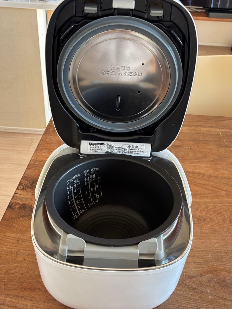 美品TOSHIBA RC-10VSV 真空圧力IH炊飯器