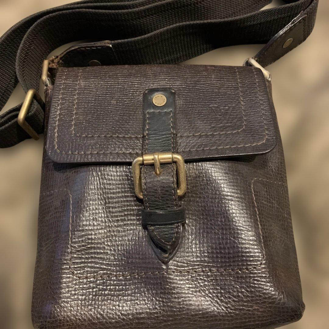 Louis Vuitton ダークブラウン ショルダーバッグ