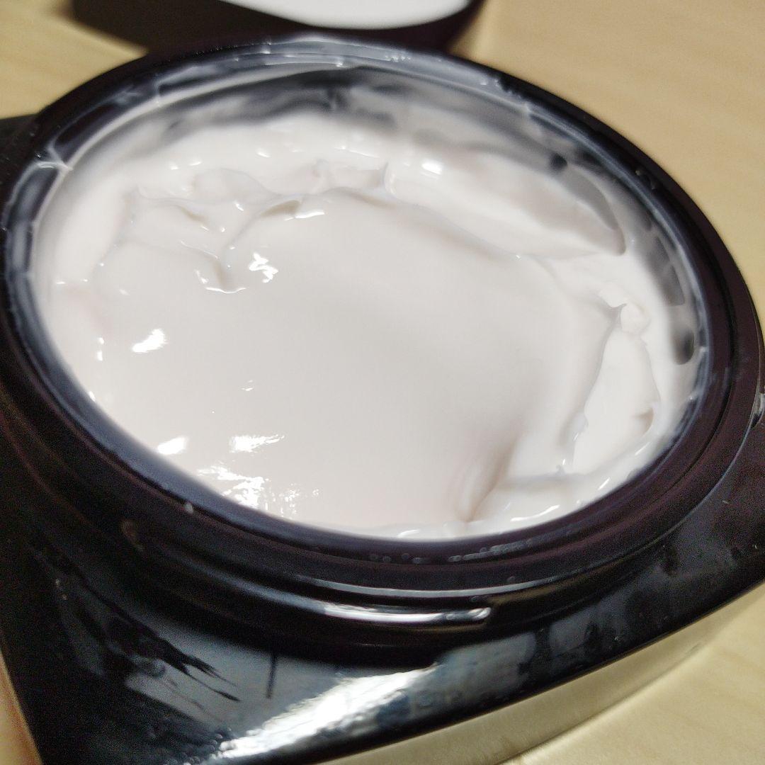 シャネル ココ ヌワール ボディクリーム 150g