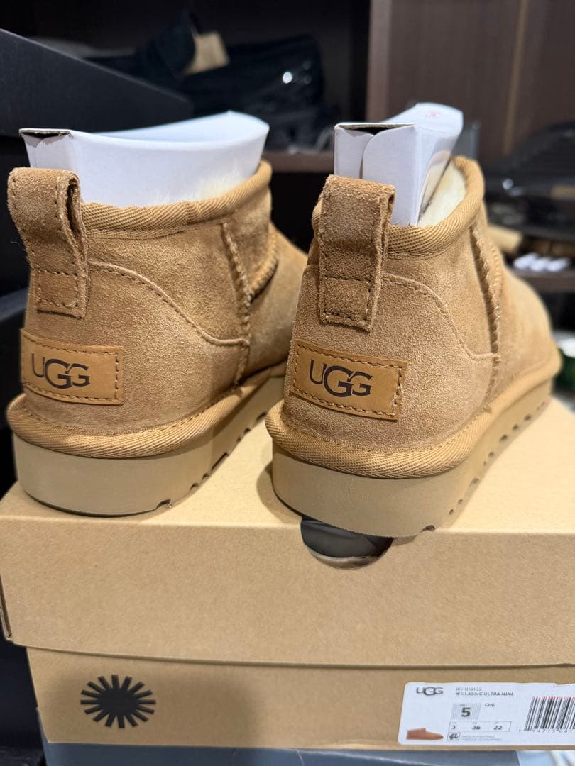 UGG CLASSIC ULTRA MINI ムートンブーツ 5