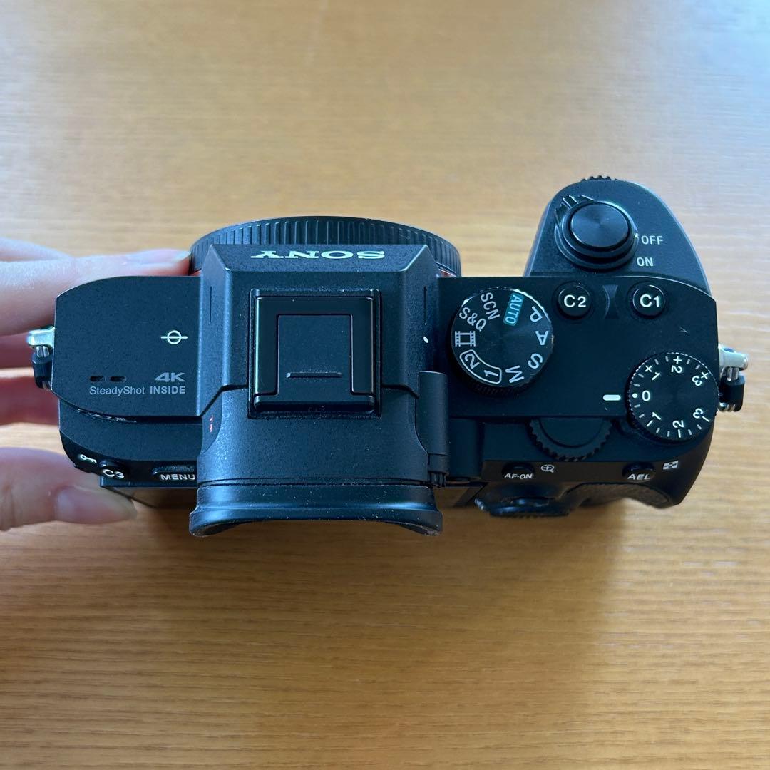 美品★SONY α7 III (ILCE-7M3)/ フルサイズミラーレス一眼