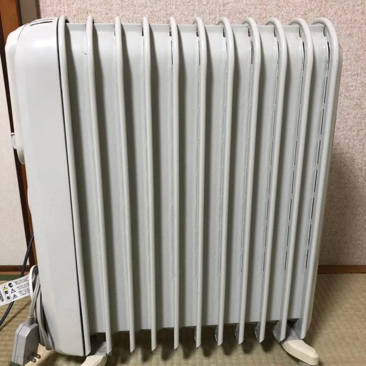 デロンギ　オイルヒーター【直接引き取り限定】