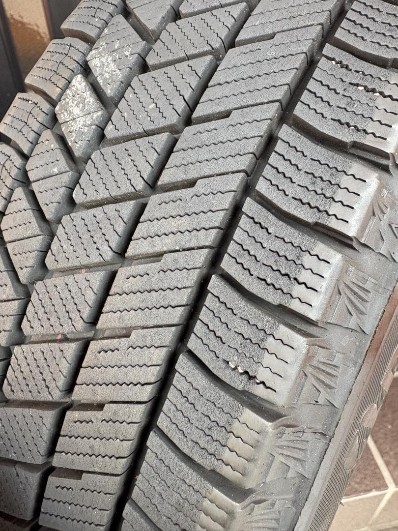 【年末年始セール】スタッドレス　vrx3　タイヤ・ホイール４本セット