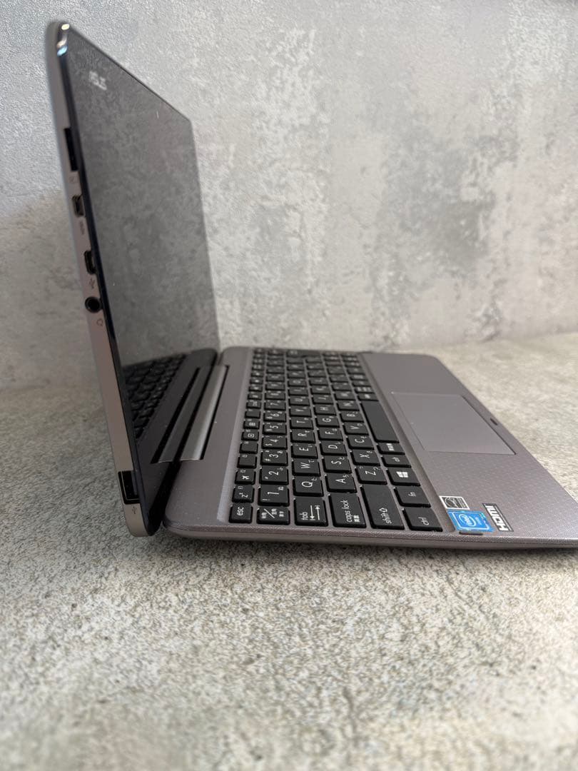 ノートパソコン　Windowsタブレット 10.1インチ