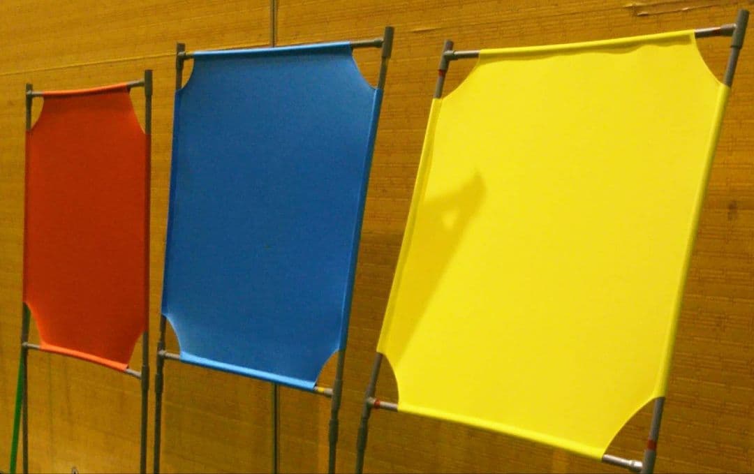 ダークベージュ色 BIGサイズ　 角度が変えられる壁打ち無音布(むおんふ