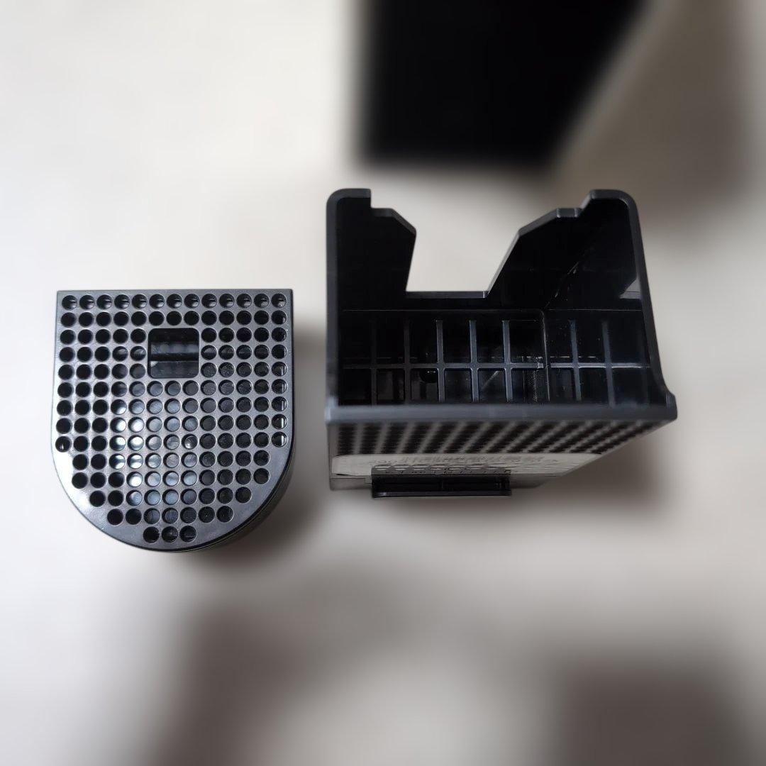 【極美品✨️】ネスプレッソ エッセンサミニ　C30-WH-W コーヒーメーカー