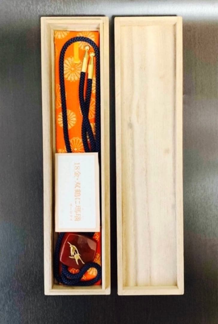 《激レア！！美品》《送料無料》⭐︎ 天皇陛下 18金 双鶴 瑪瑙 ポーロタイ　♪⭐︎