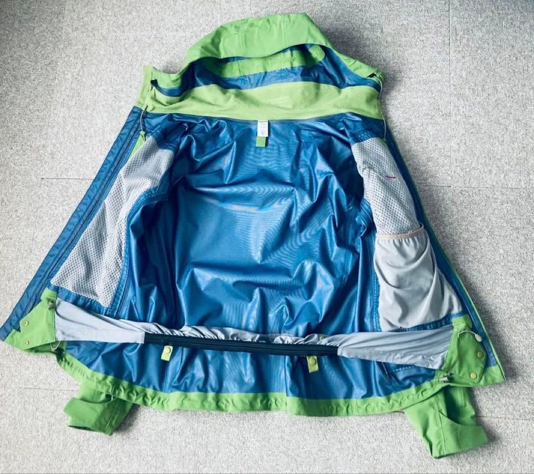 patagonia フード付きジャケット グリーン