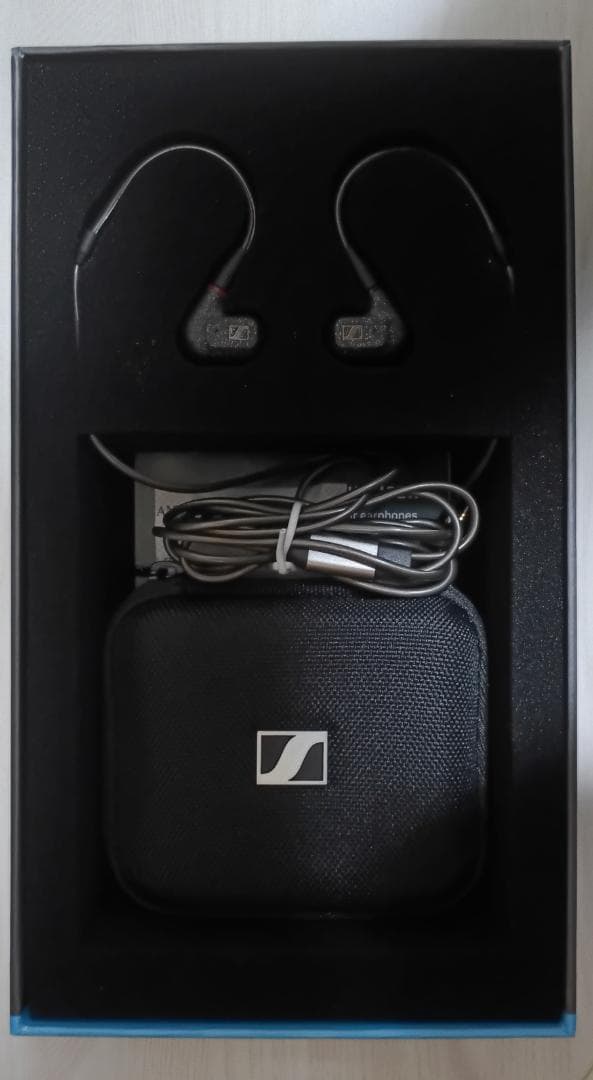 イヤホン Sennheiser IE300