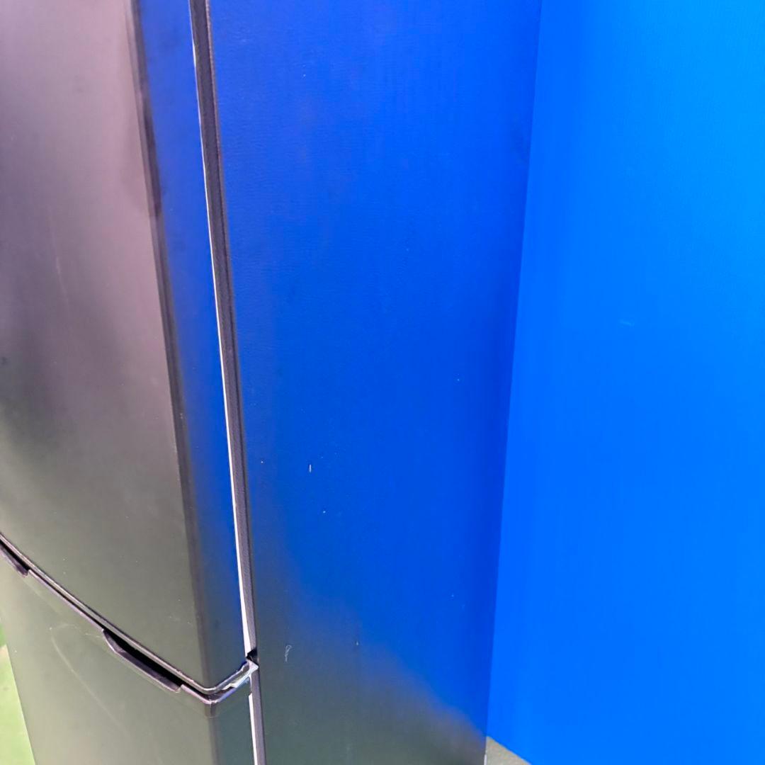 682 大きめサイズ　冷蔵庫　100L強　小型　一人暮らし　右開き　2ドア