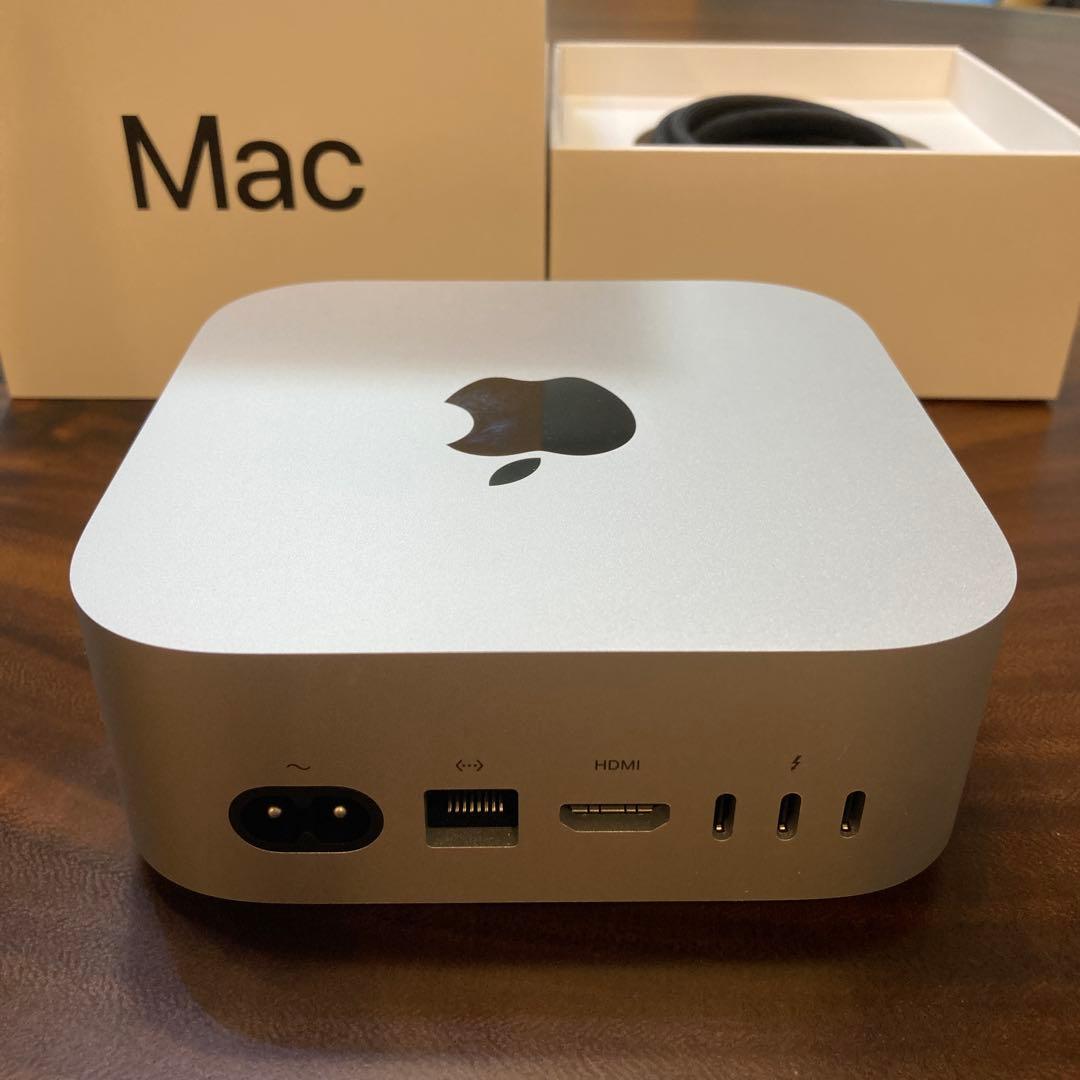 Mac mini M4チップ搭載　16GBユニファイドメモリ　256GB SSD