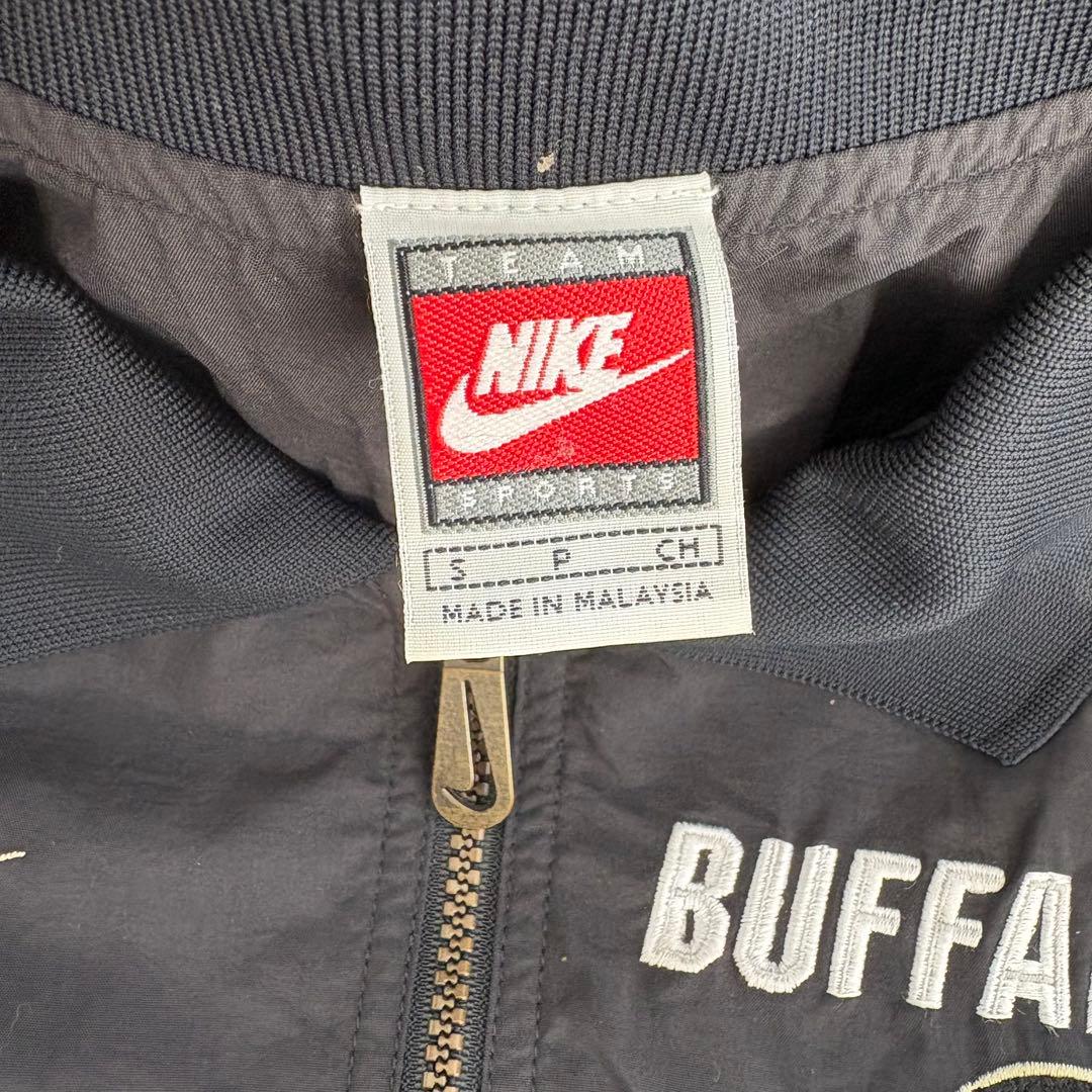 90s NIKE コラボ　ナイロンジャケット　ハーフジップ付き　刺繍　希少レア品