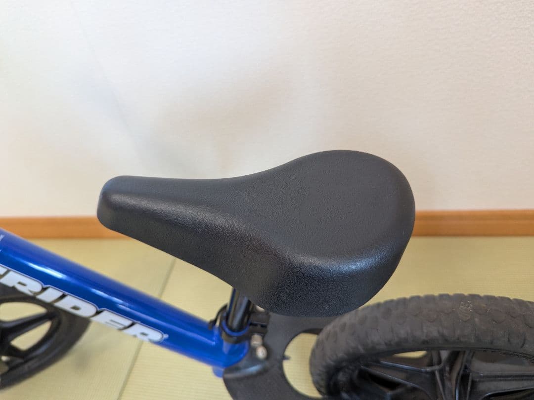 Very Nice STRIDER スポーツモデル 12インチ ストライダ