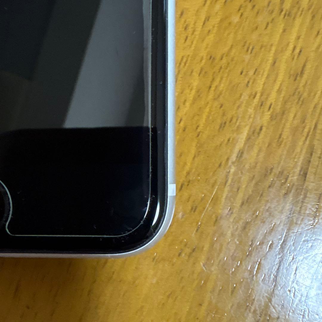 【美品】iPhone SE 第2世代 (SE2) 白 128GB SIMフリー