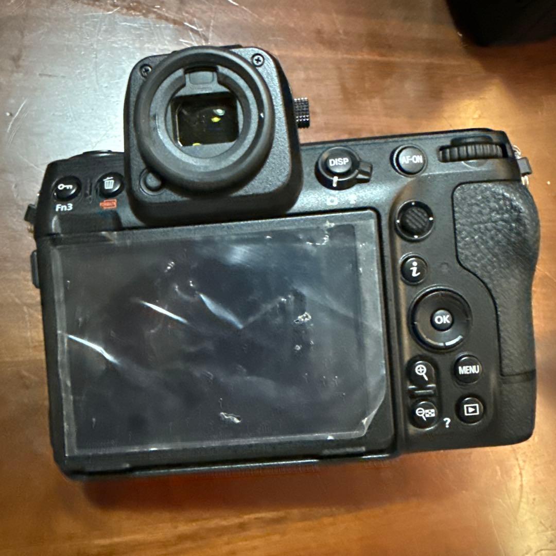 Nikon Z 8 ミラーレス一眼 本体のみ　美品