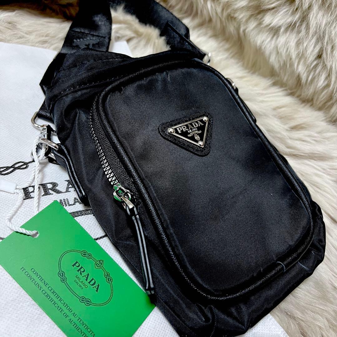 新品♡ノベルティ スマホショルダーバッグ