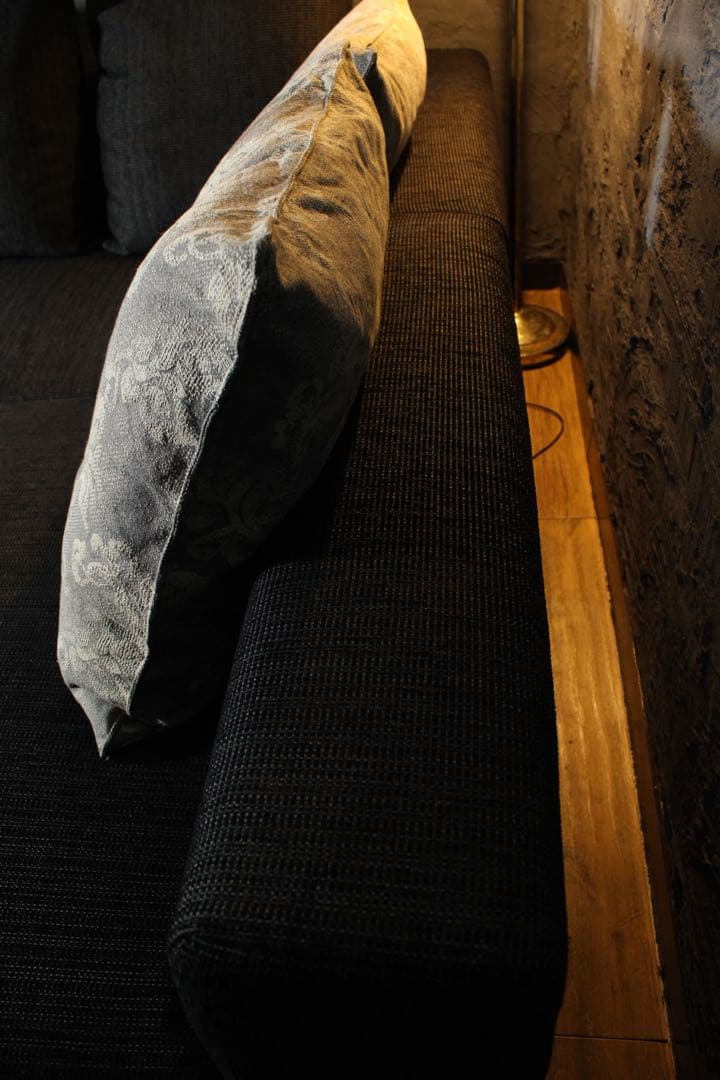 首都圏送無料〜formax DONNA 44万 フェザーコーナーソファ　大型