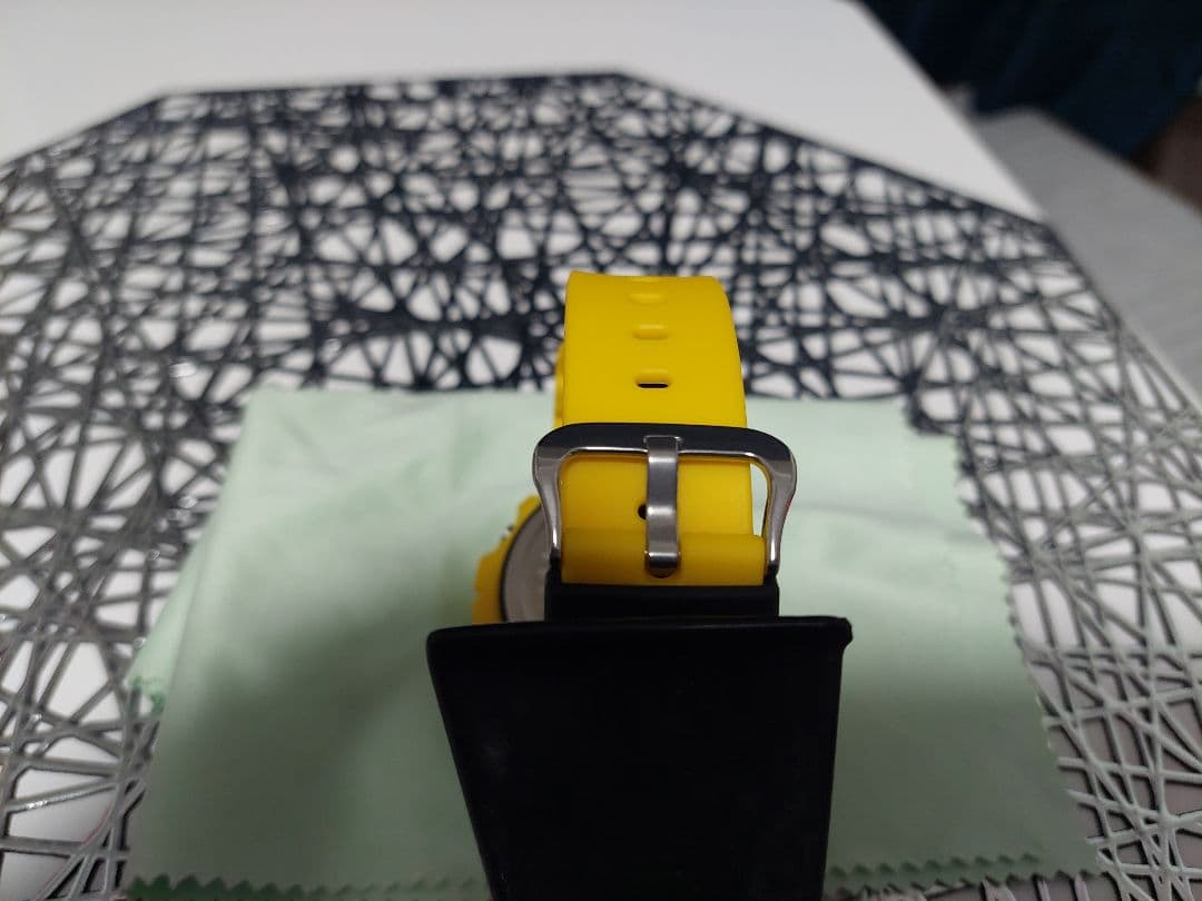 G-SHOCK DW-6900TR-9JR イエロー　30周年記念