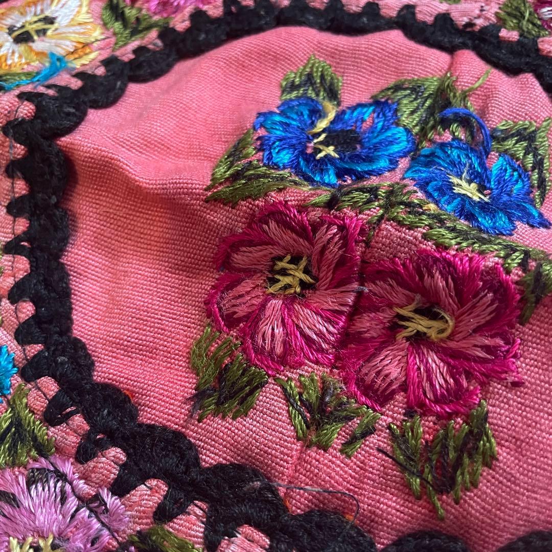 グアテマラ　刺繍　クッションカバー　① 丸　円形