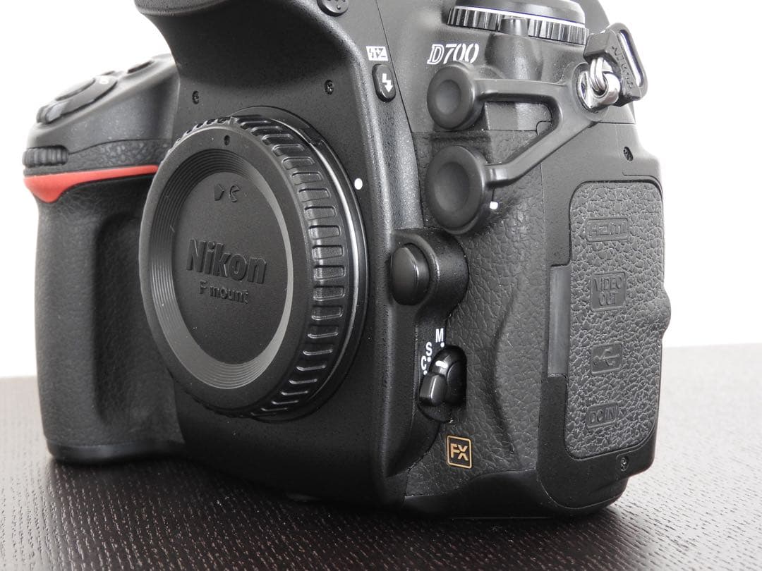 Nikon D700 ニコン デジタル一眼レフカメラ MB-D10 縦グリップ付