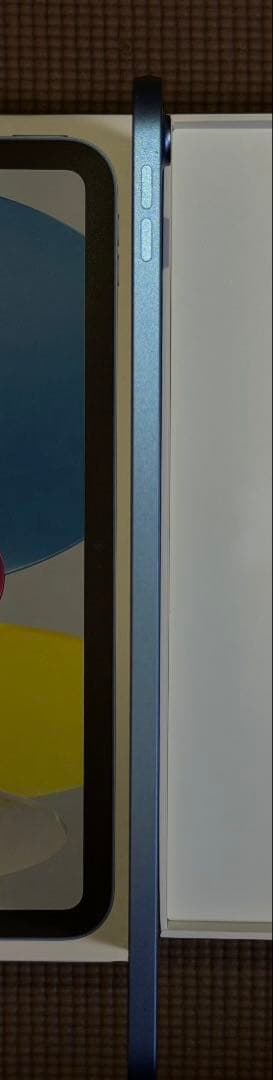 【美品】iPad 第10世代 10.9インチ 64GB ブルー　箱・付属品付き