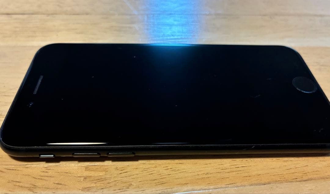 SIMフリー　iPhone SE 第3世代　64GB