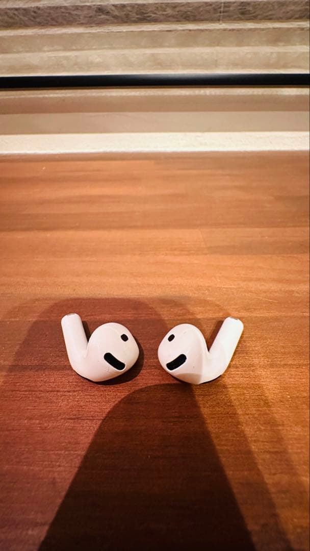 Apple airpods4 ノイズキャンセリングモデル　保証期間2026年6月