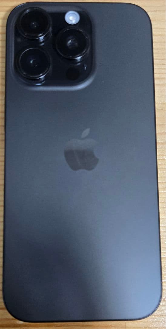Apple iPhone 16 Pro ブラックチタン 512GB