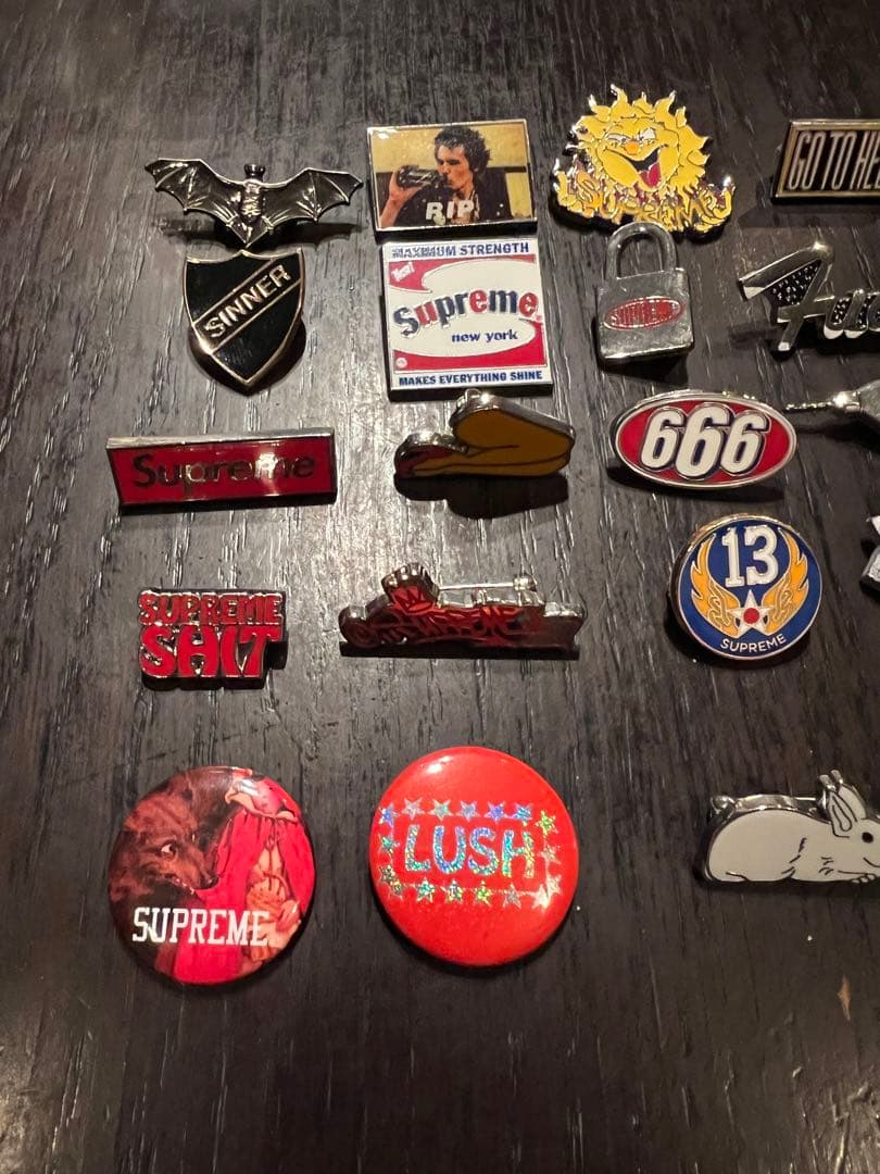 Supreme Pins Crusher Black M/L pins 25個