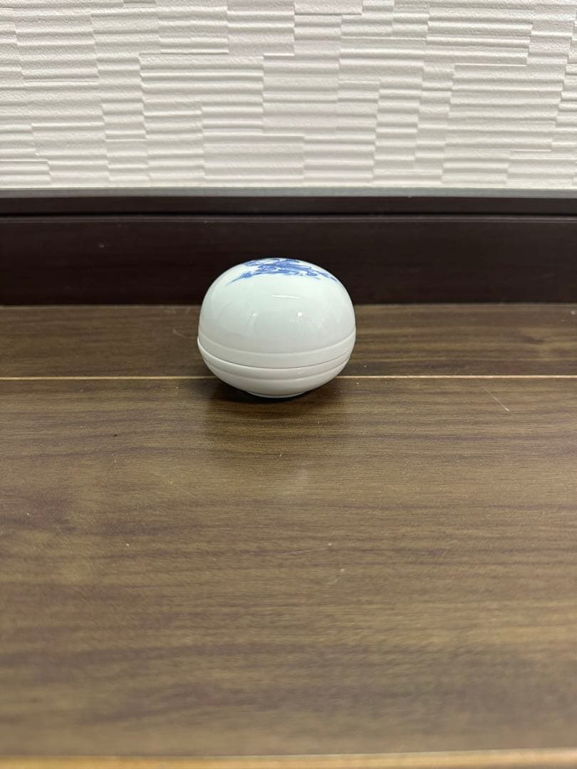 茶道用青い絵柄の陶器