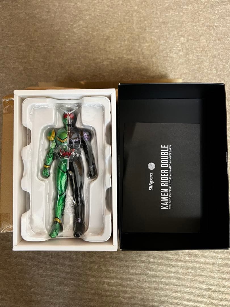 S.H.Figuarts (真骨彫製法) 仮面ライダーW & ハードボイルダー