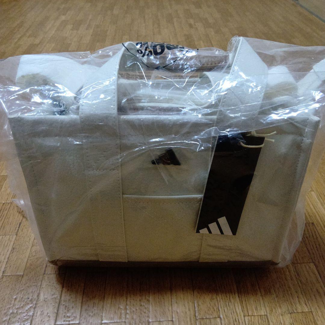 アディダス【ゴルフ】ポリウレタン ラウンド トート　オフホワイト