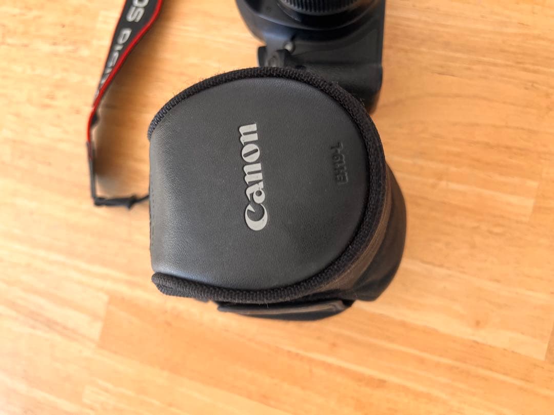 Canon EOS Kiss X3 レンズ付き ほぼ未使用 ケース付き