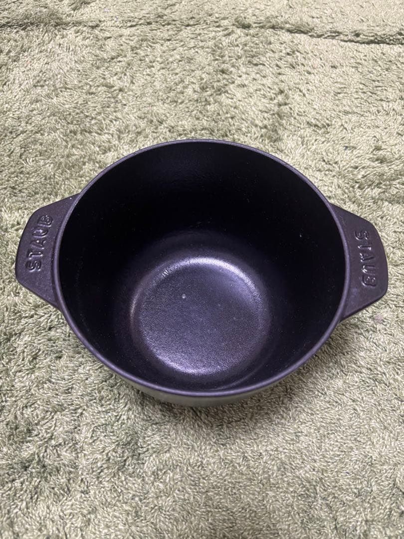 STAUB ラ・ココット de GOHAN (箱、説明書なし)