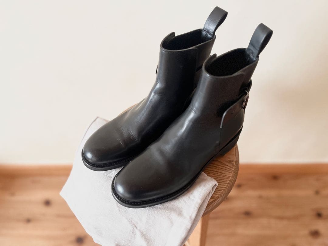 極美品 定価18万 2023新作 マーガレットハウエル レザーストラップブーツ