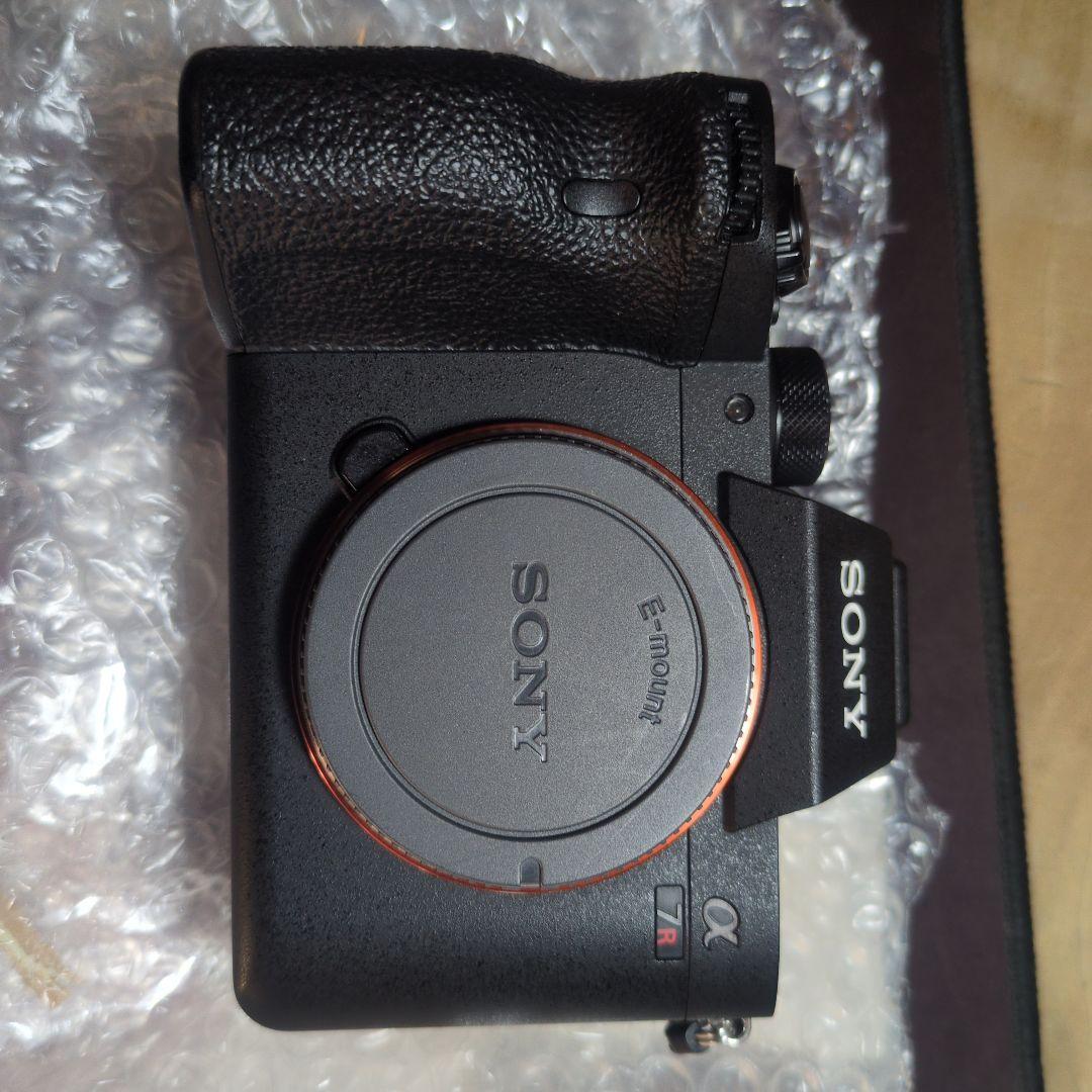 SONY α7R IVミラーレス一眼 本体と付属品
