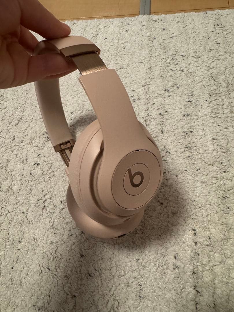 Beats Studio Pro × Kim Kardashian