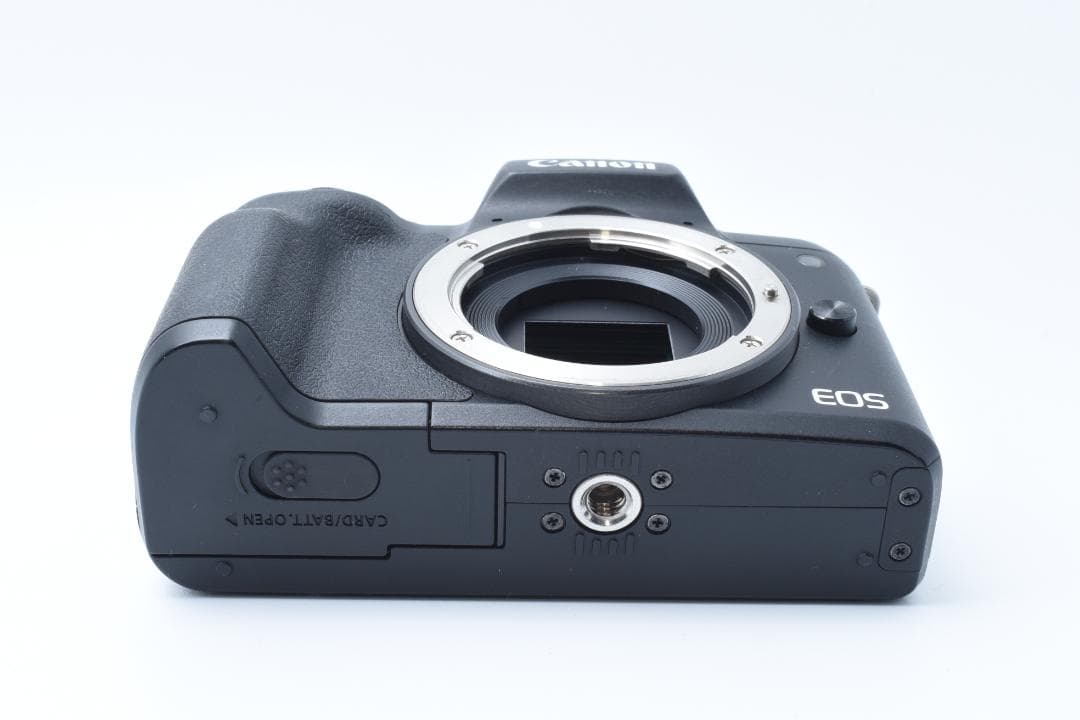 ★美品★ Canon EOS Kiss M 標準レンズセット